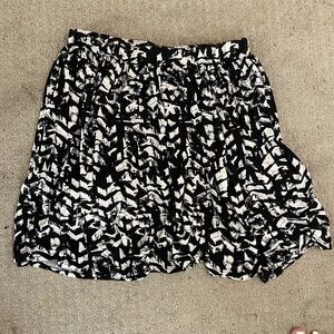 Black and White Print Skirt